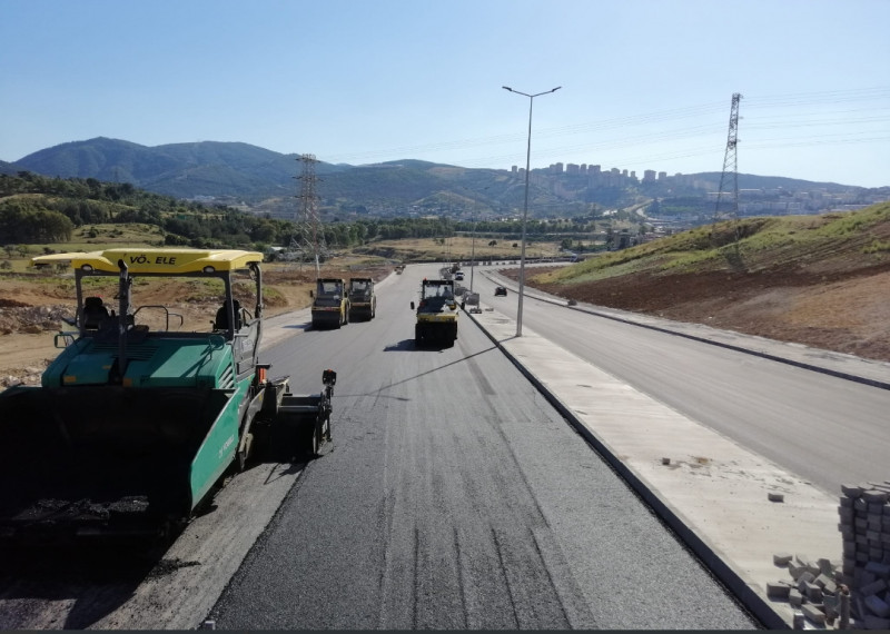 KARABAĞLAR UZUNDERE KENTSEL DÖNÜŞÜM ALANI YOL YAPIM İŞİ