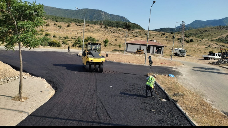 Manisa ili Muhtelif Cadde ve Bulvarında Asfalt yapım İşi