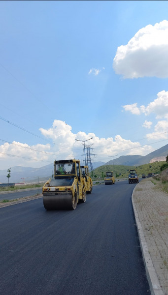 Manisa ili Muhtelif Cadde ve Bulvarında Asfalt yapım İşi